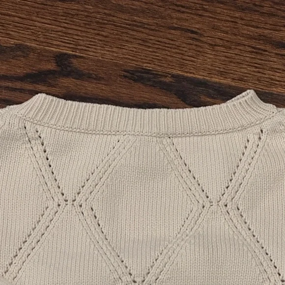 Weekend MaxMara Beige Diamond Pattern Sweater, Size Large (239) - Picture 4 of 6